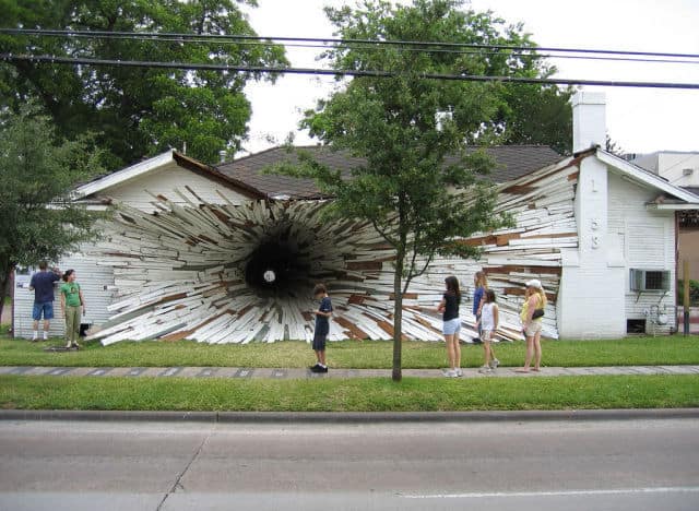 a-VORTEX-HOUSE-640x468