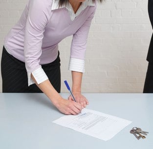 signing real estate contract