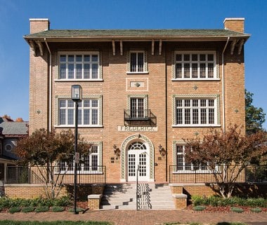 Tips on Making Your Offer to Buy Multi-Family Properties multi-family apartments