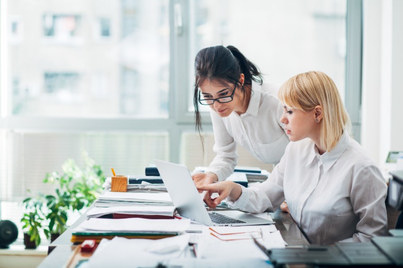 manager-and-employee