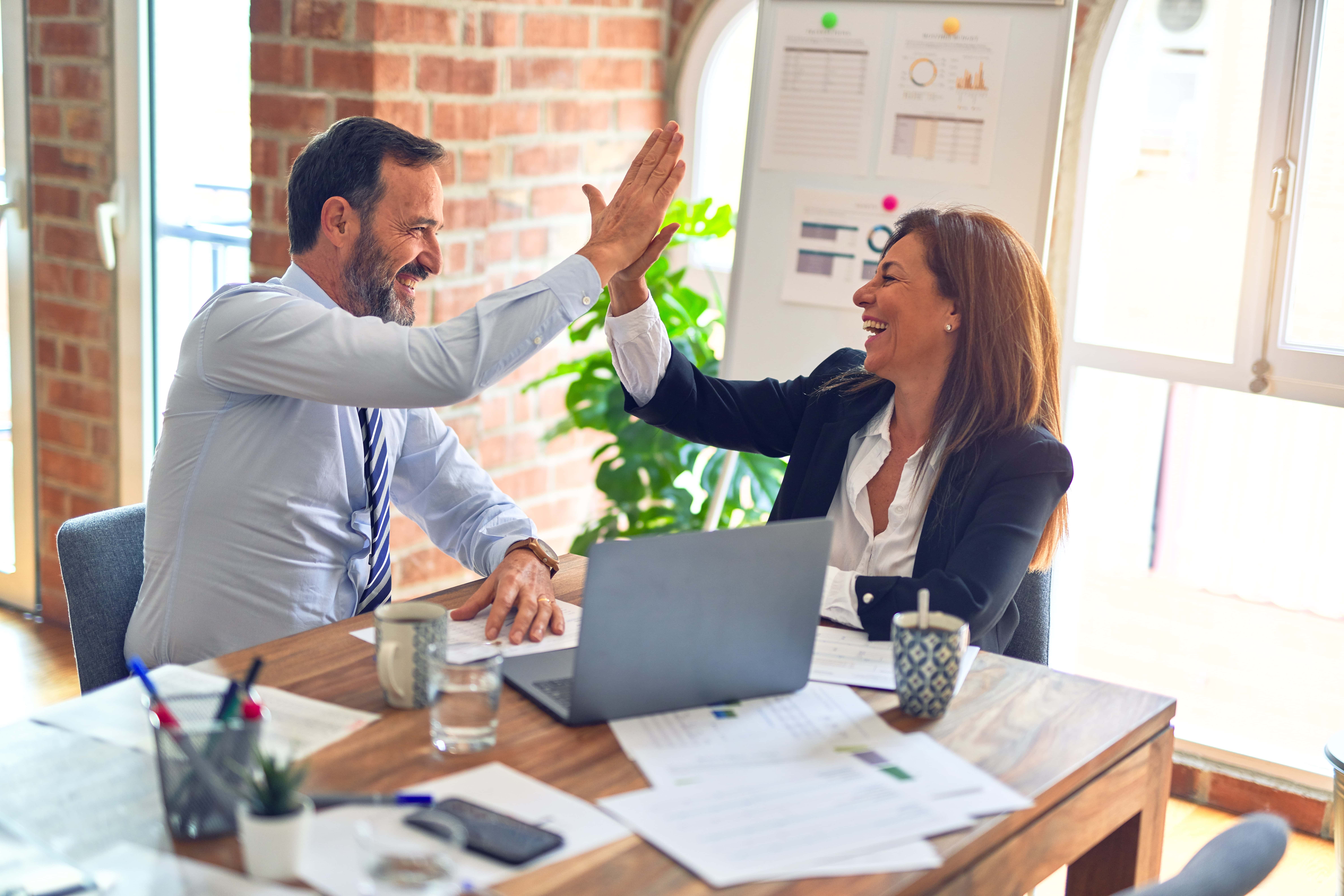 How to Close Deals