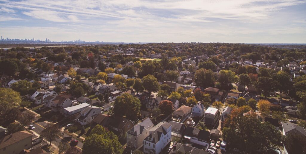 5 Big Predictions (And 3 Unknowns) That Will Define the Summer Housing Market