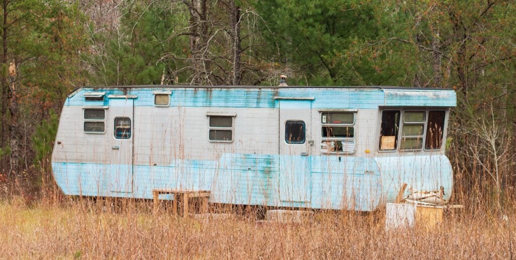 The Abandoned Mobile Home Process: How to Obtain the Title
