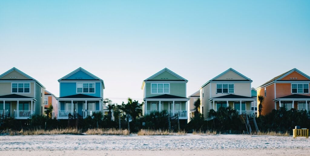 How Much Does an Airbnb Host Make?