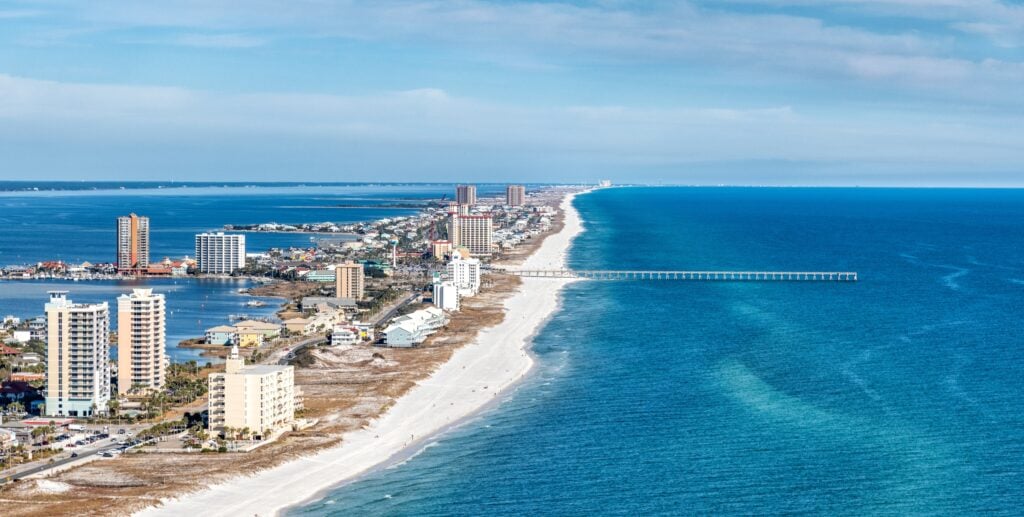 The 10 Best Short-Term Rental Markets Under $500K That Cash Flow