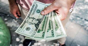 The Stupid-Simple Budgeting Trick I’m Using to Stop Blowing 5 Figures a Month